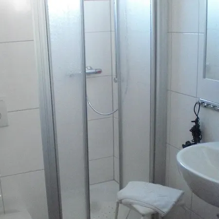 Haus Hubertus Πανσιόν 2*