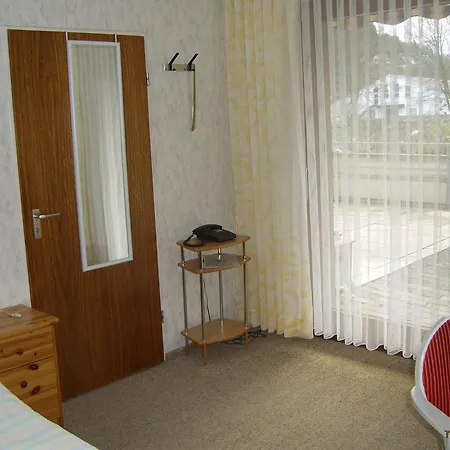 Pensionat Haus Hubertus 2*
